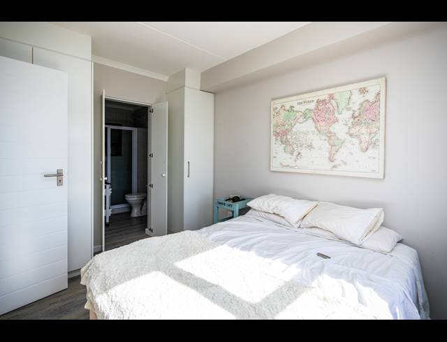 2 BEDROOM APARTMENT FOR SALE IN TABLE VIEW